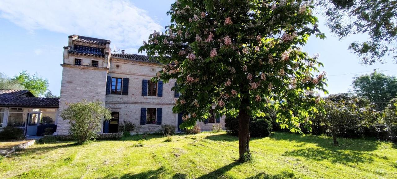 Bed and Breakfast Domaine Les Garrigues Puygaillard-de-Quercy Exteriér fotografie