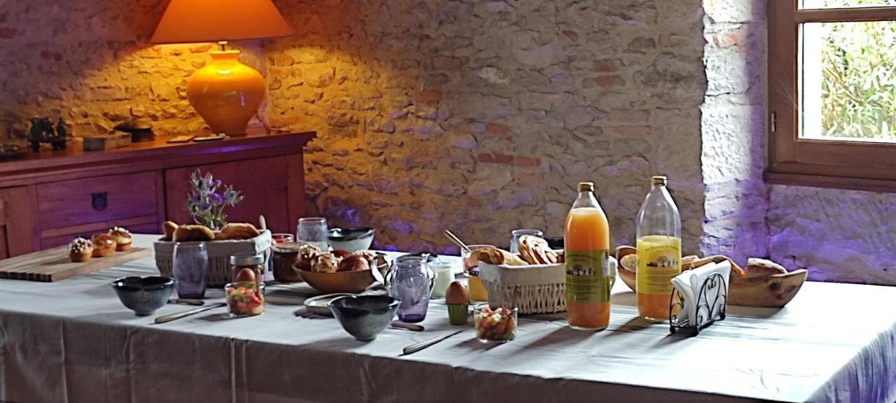 Bed and Breakfast Domaine Les Garrigues Puygaillard-de-Quercy Exteriér fotografie