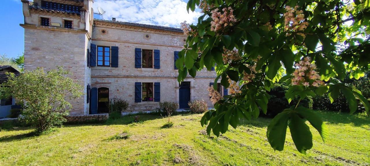Bed and Breakfast Domaine Les Garrigues Puygaillard-de-Quercy Exteriér fotografie