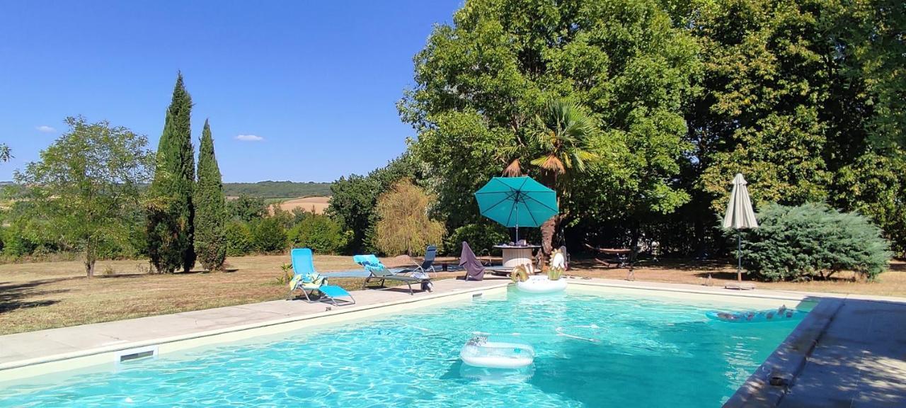 Bed and Breakfast Domaine Les Garrigues Puygaillard-de-Quercy Exteriér fotografie