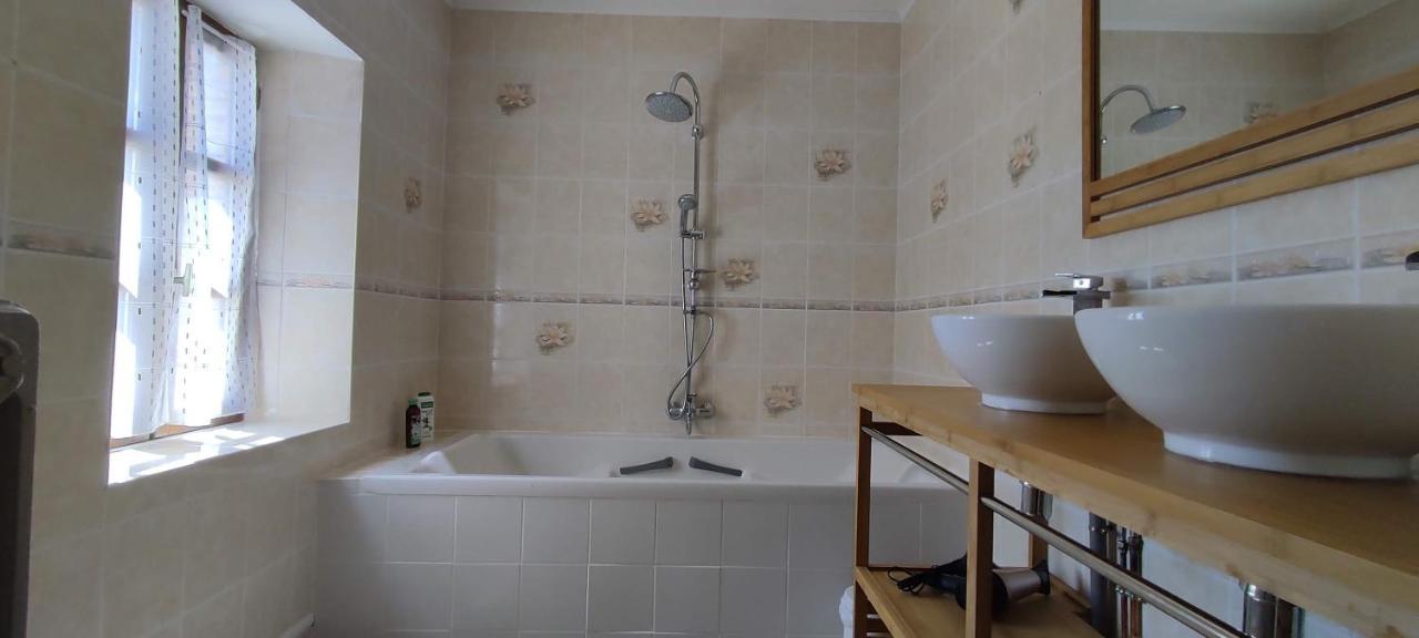 Bed and Breakfast Domaine Les Garrigues Puygaillard-de-Quercy Exteriér fotografie