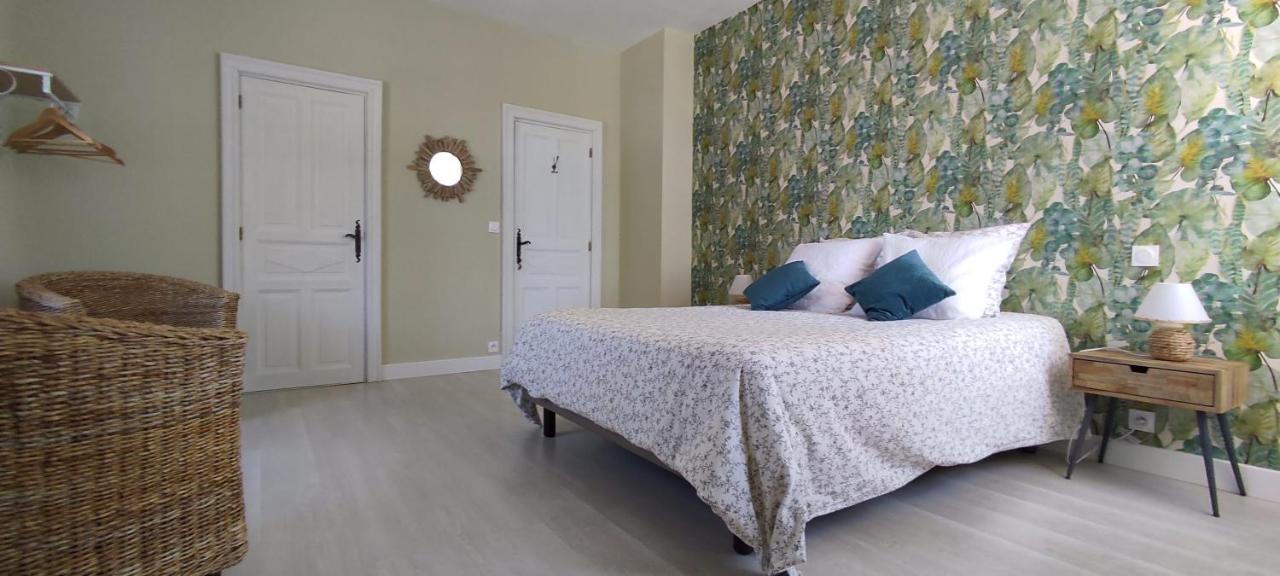 Bed and Breakfast Domaine Les Garrigues Puygaillard-de-Quercy Exteriér fotografie