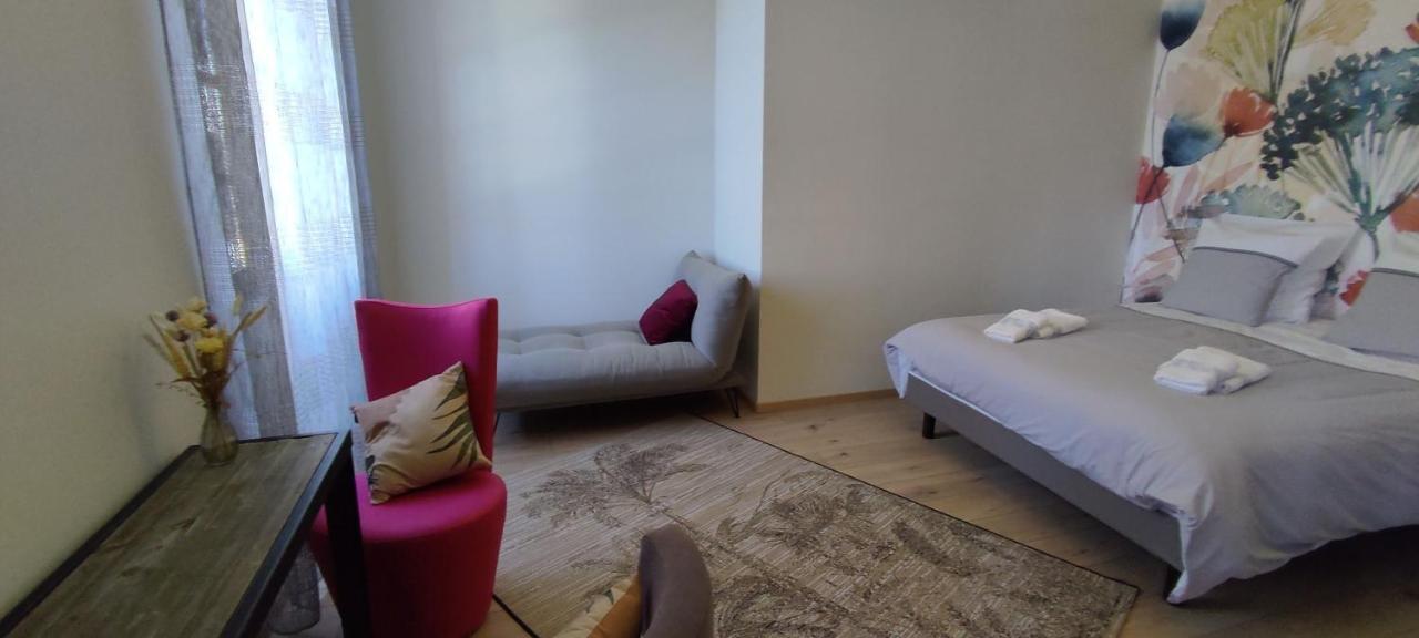 Bed and Breakfast Domaine Les Garrigues Puygaillard-de-Quercy Exteriér fotografie