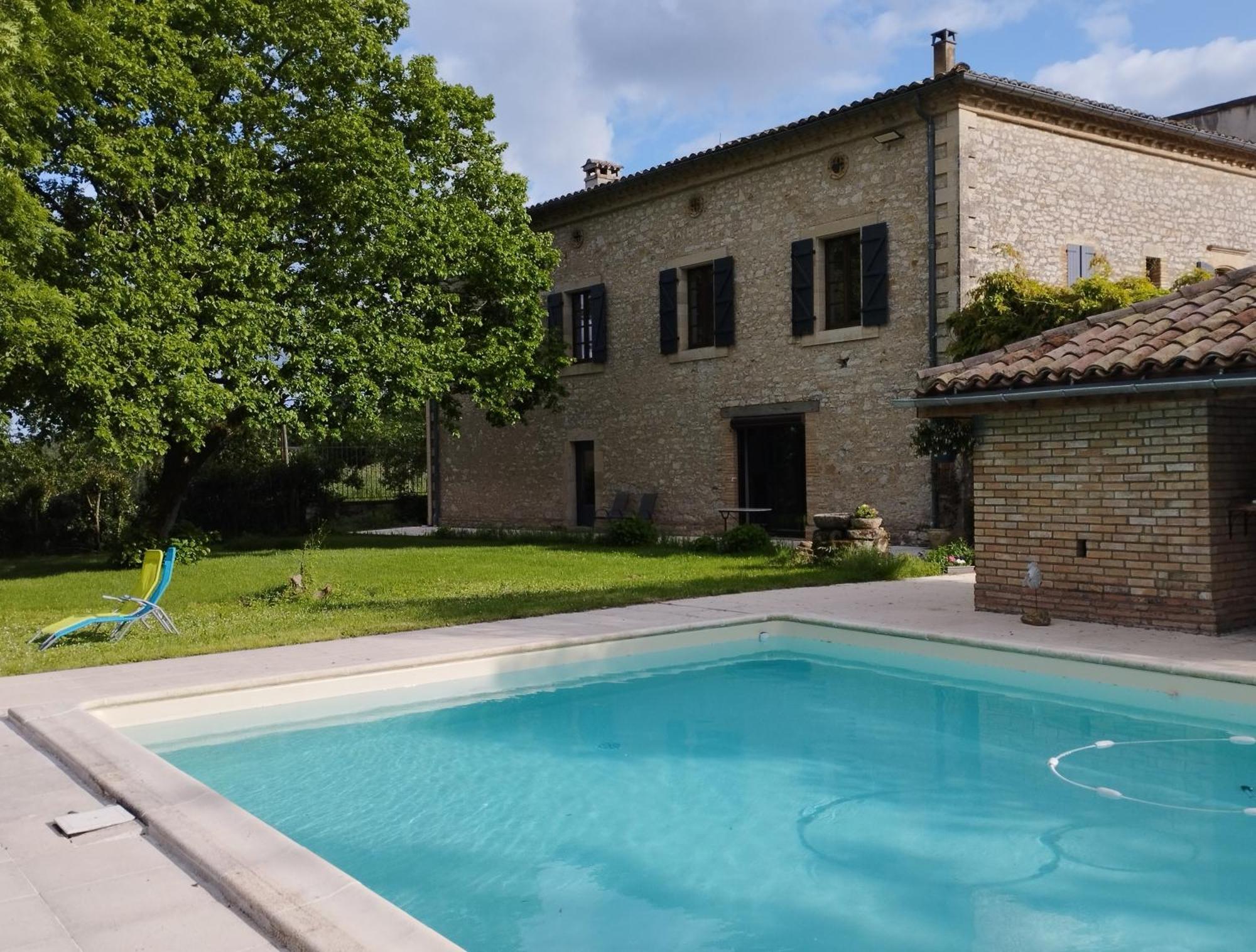 Bed and Breakfast Domaine Les Garrigues Puygaillard-de-Quercy Exteriér fotografie